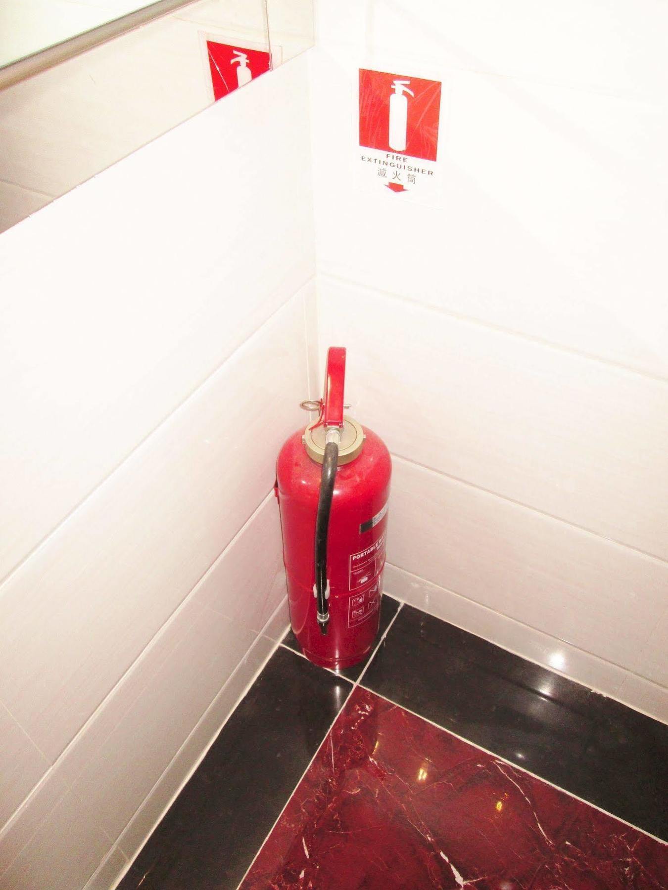 New Reliance Inn Hong Kong Bagian luar foto